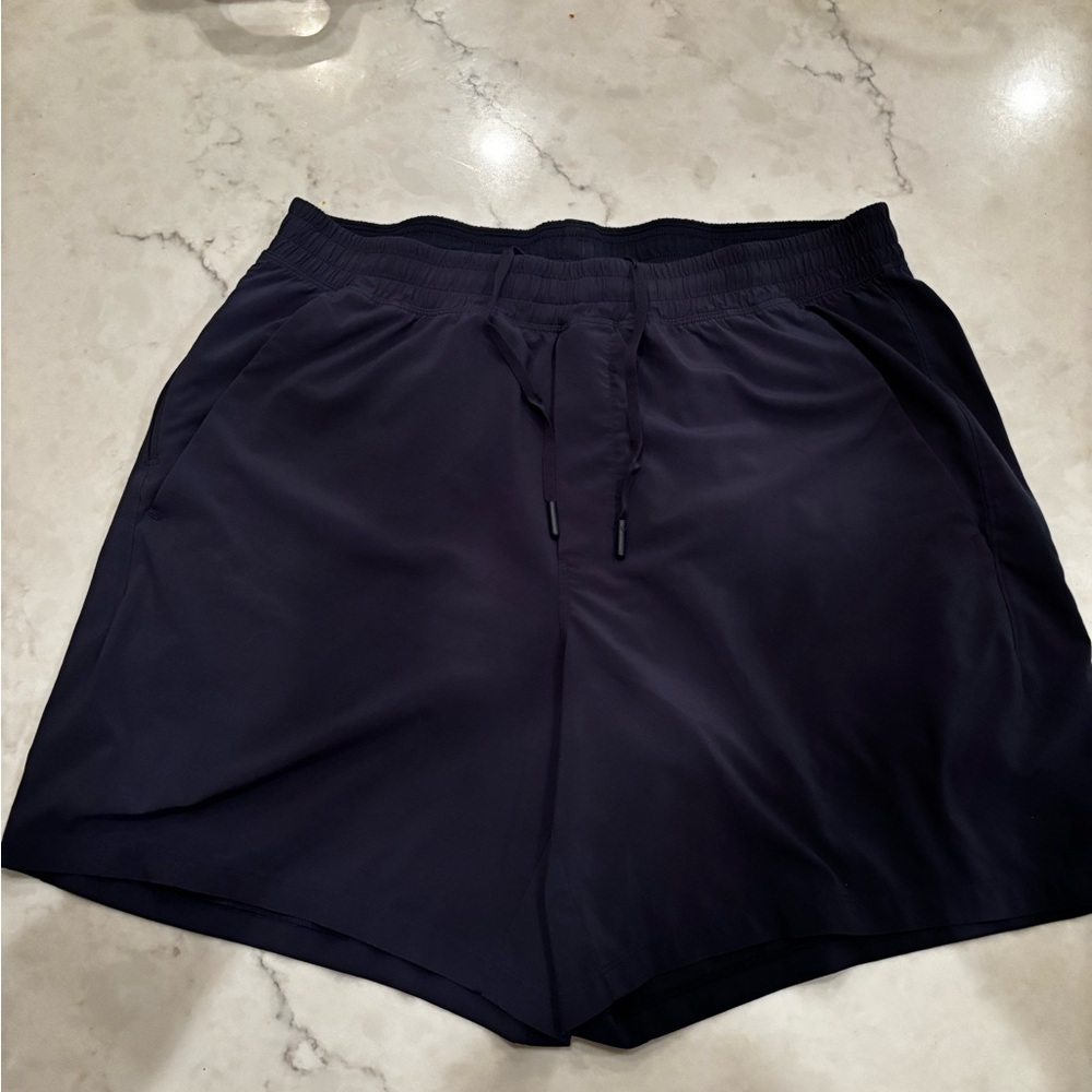 Lululemon pace breaker shorts